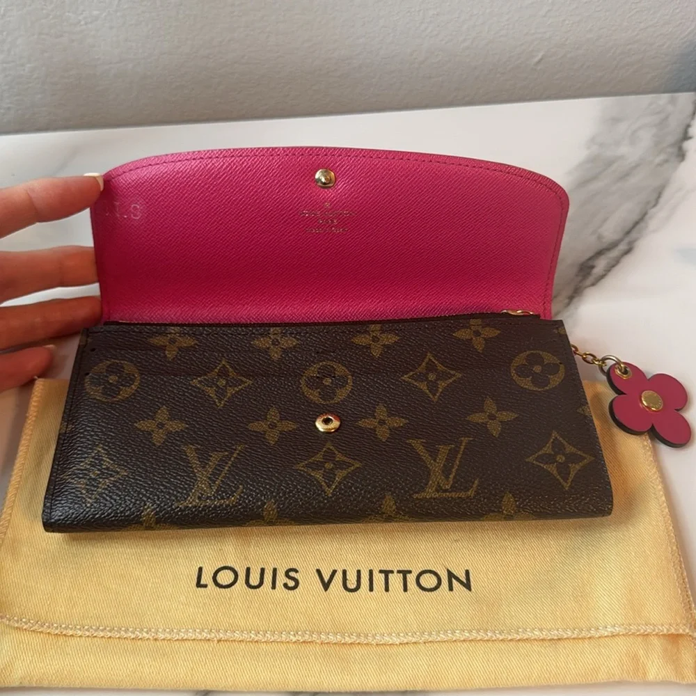 Louis Vuitton Bloom Wallet
